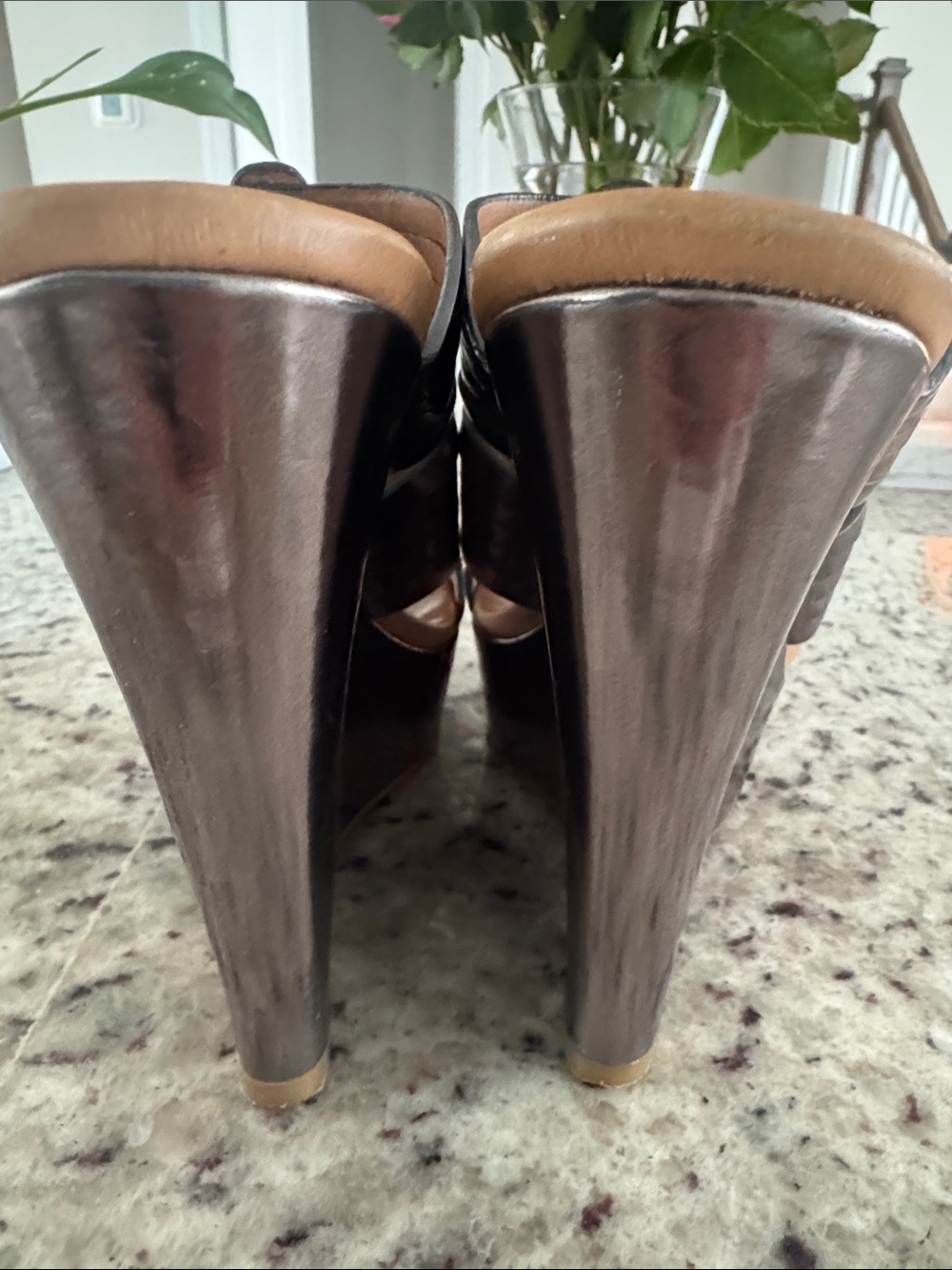 COACH Bristol Women's Silver/Chrome Metallic Strappy Slide Wedges SZ 6.5 - Picture 5 of 10